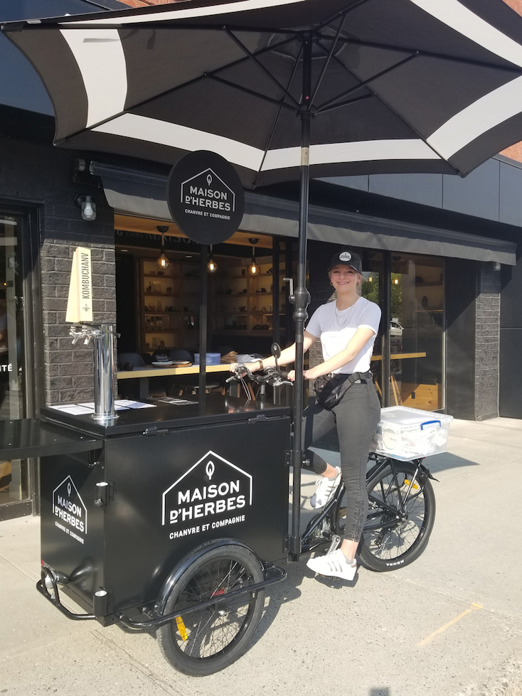 Café-vélo-de-la-Maison-dHerbes-premier-vélo-de-cuisine-à-Drummondville-2.jpg